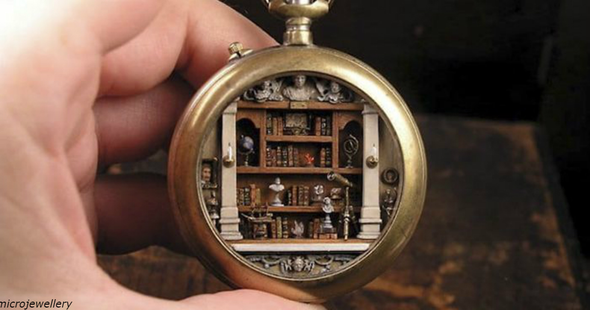 Художник превращает старые карманные часы в целые миниатюрные миры