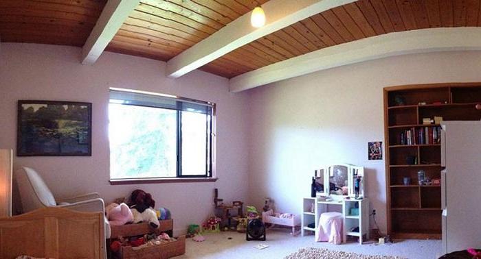 Будто в сказку попала: отец сделал в комнате дочери уютное место для чтения. Фото до и после
