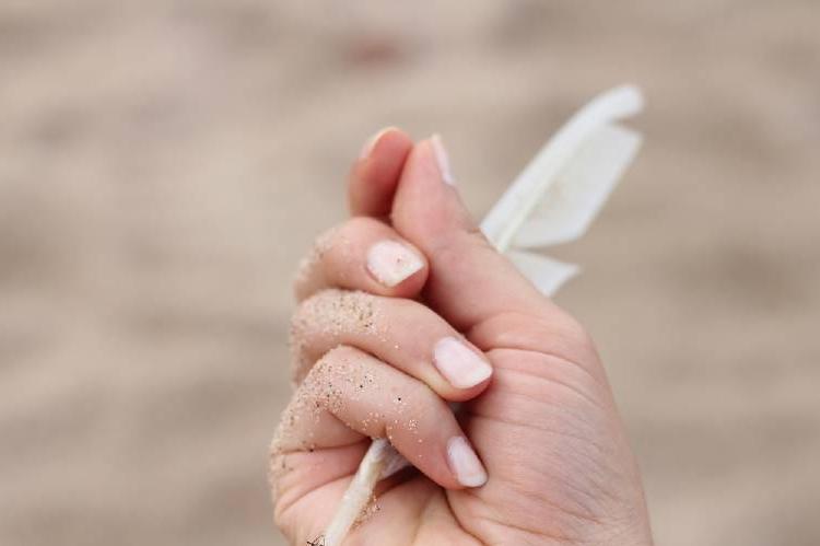 Устраняем ломкость ногтей: на помощь придут обычные огурцы