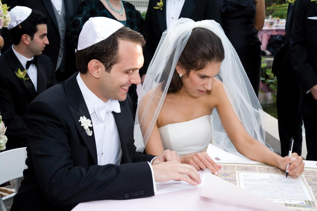 Замуж за еврея: какие они мужья на самом деле. Тонкости отношений с мужчиной из Израиля