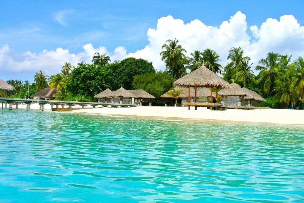 Тропический рай стал ближе: россияне смогут отдыхать на Мальдивах без виз