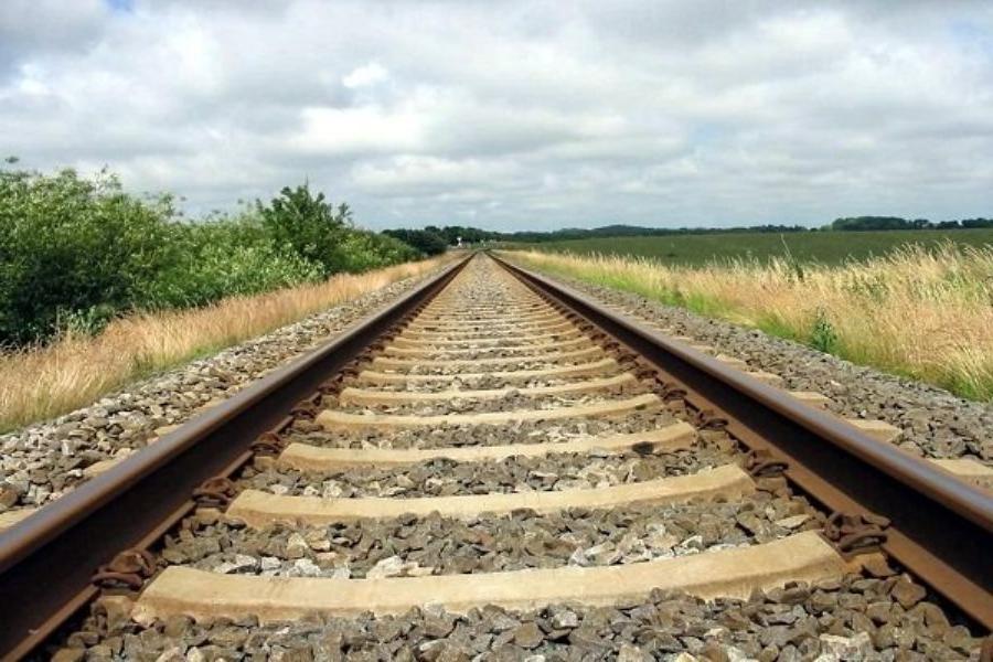 Все гениальное просто: почему в России посыпают щебнем железнодорожные пути