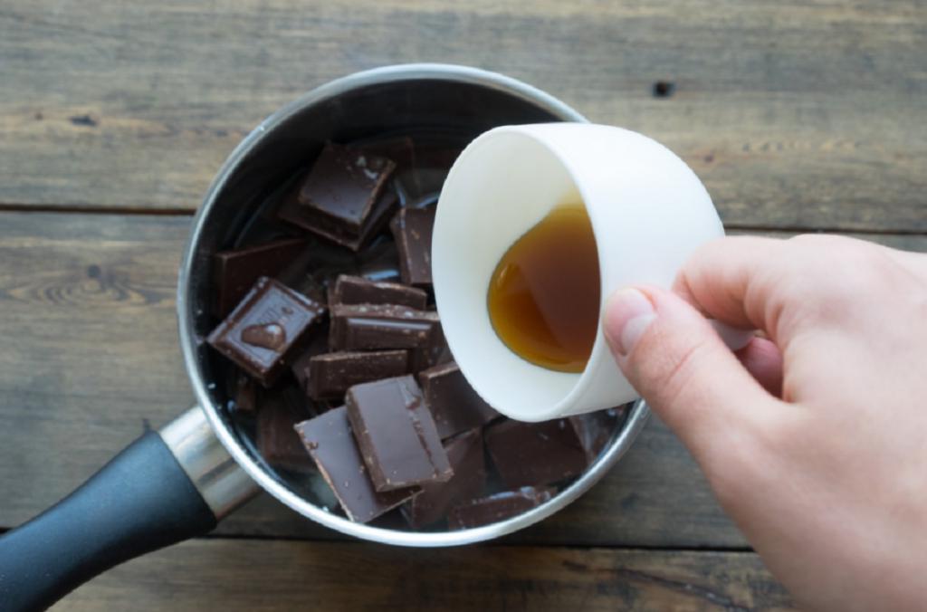 Рецепт быстрого в приготовлении шоколадного мусса: очень нежный и буквально тает во рту