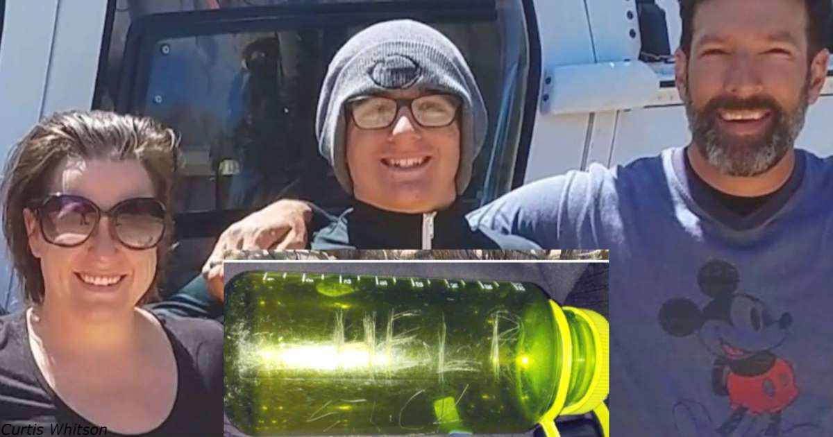 Туристы нашли бутылку с просьбой о помощи   и спасли семью из 3 человек