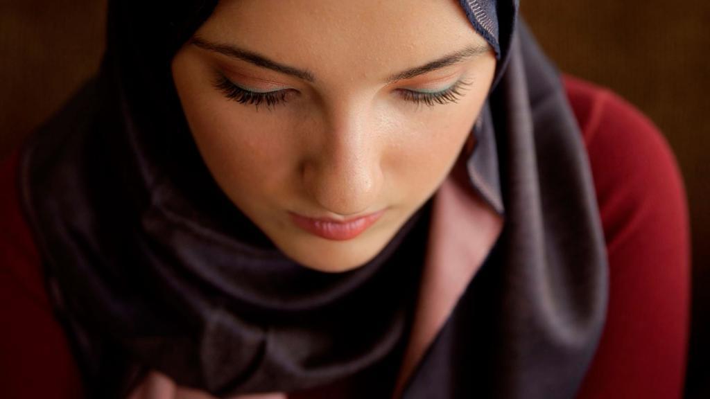 Как выглядят арабские женщины без хиджаба, и что они делают без него в своей жизни