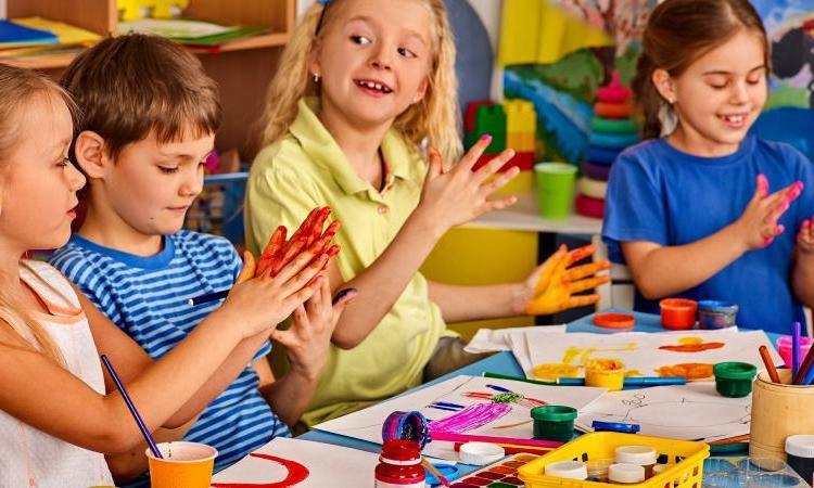 Интересные факты об особенностях работы детских садов за рубежом и стоимости пребывания в них детей