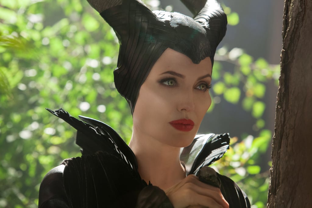 Видео завораживает: волшебная трансформация Анджелины Джоли в Малефисенту
