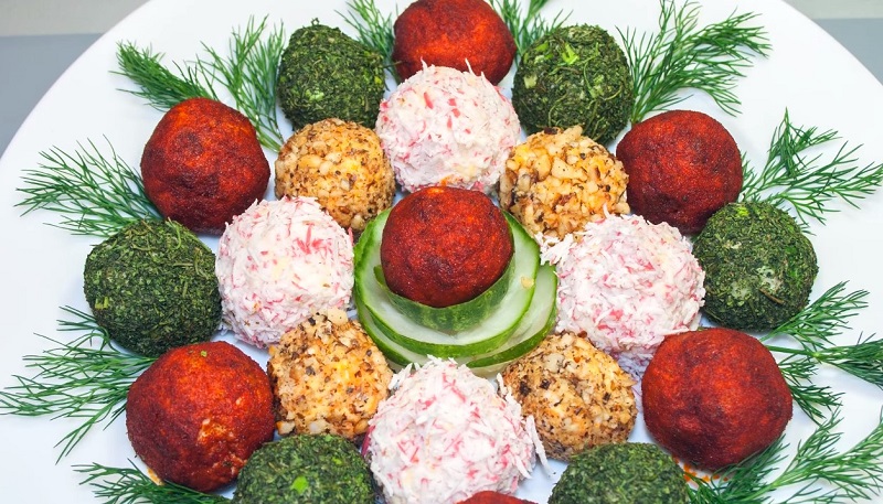 Коллега грузинка научила делать салатные шарики из моркови и свеклы: настоящий праздник вкусов