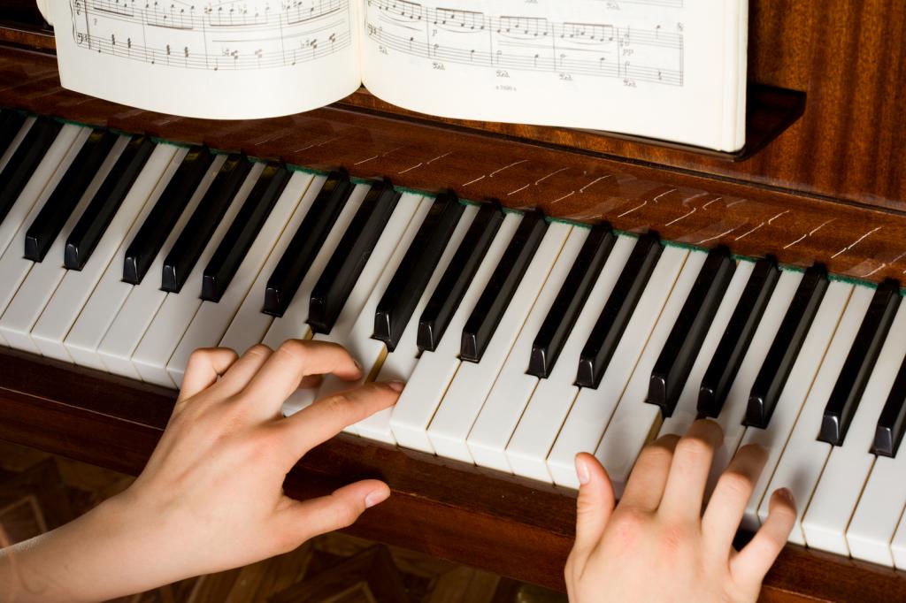 10 причин, чтобы заняться музыкой: она развивает речь, креативность и воспитывает характер