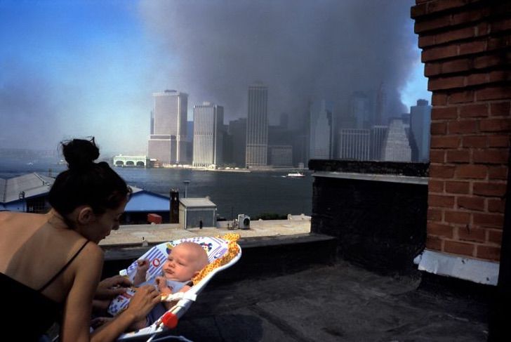 Как будто это случилось только вчера: 10 редких фотографий башен близнецов с 11 сентября 2001 года