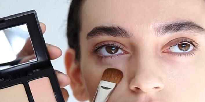 Немного консилера и стрелки: 7 простых трюков в макияже, которые помогут сделать ваши глаза больше и выразительней