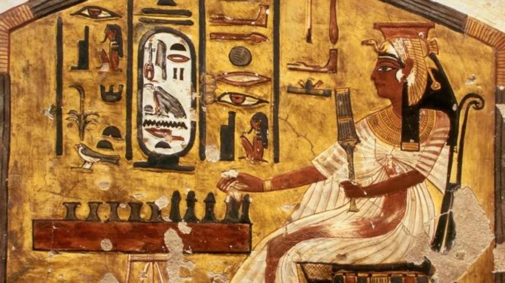 В Древнем Египте только богатые люди могли позволить себе пользоваться подушками: в каких случаях применялись каменные