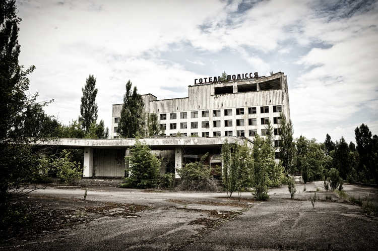 Все ради развития туризма: Украина открыла пункт управления радиоактивным чернобыльским реактором