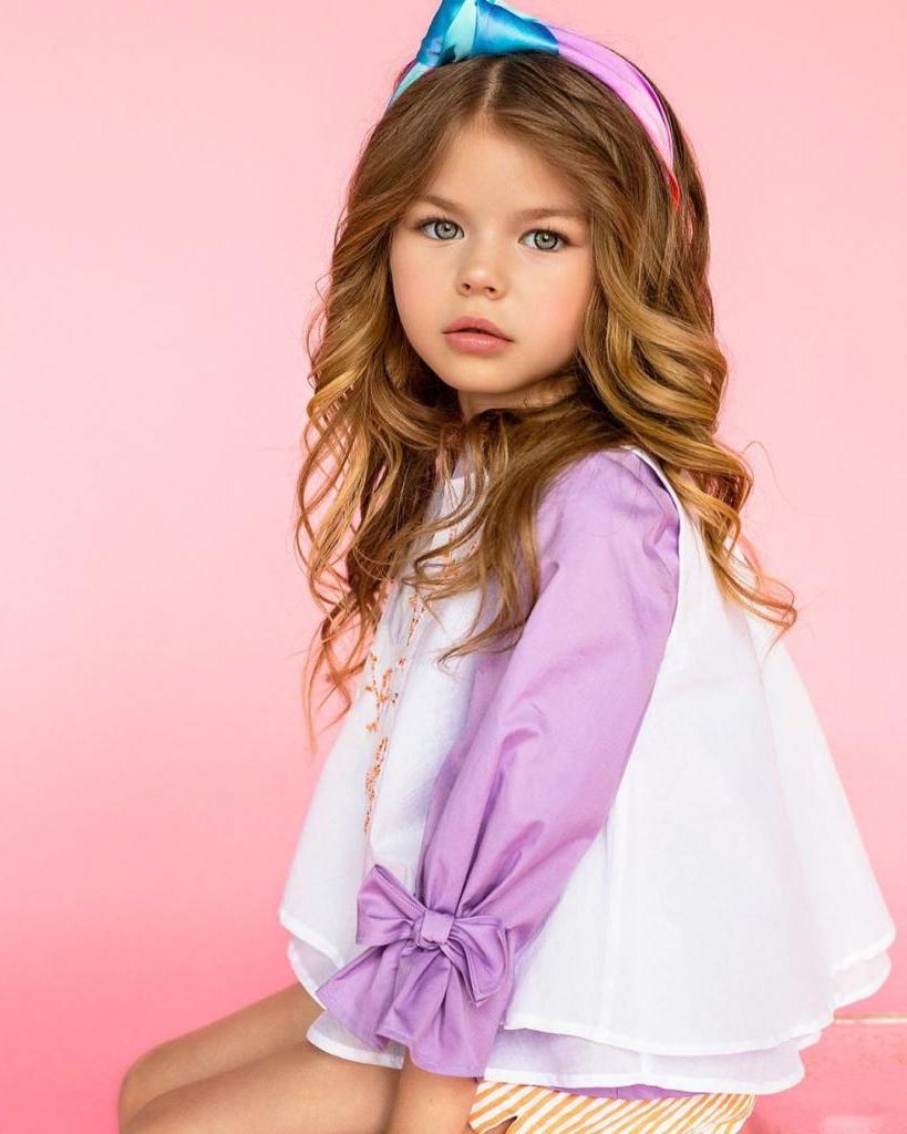 Россиянку назвали самой прекрасной девочкой в мире: как выглядит малышка с лицом настоящей Барби