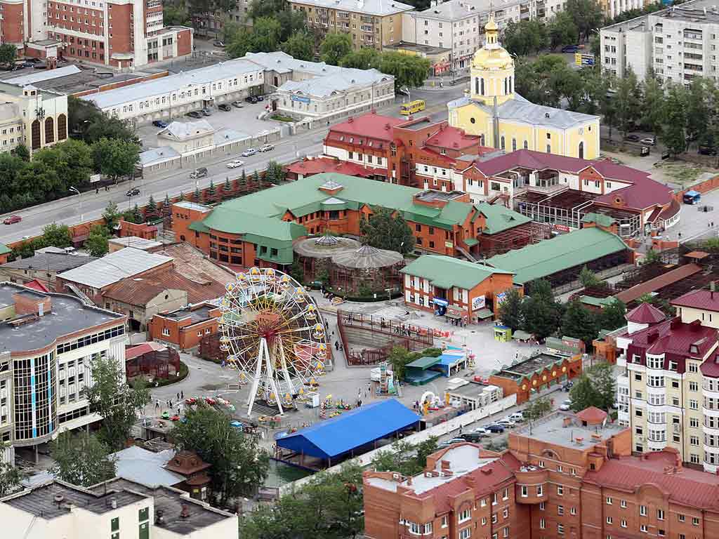 Памятник клавиатуре, усадьба Харитоновых, старинные церкви: что посмотреть и чем заняться в Екатеринбурге
