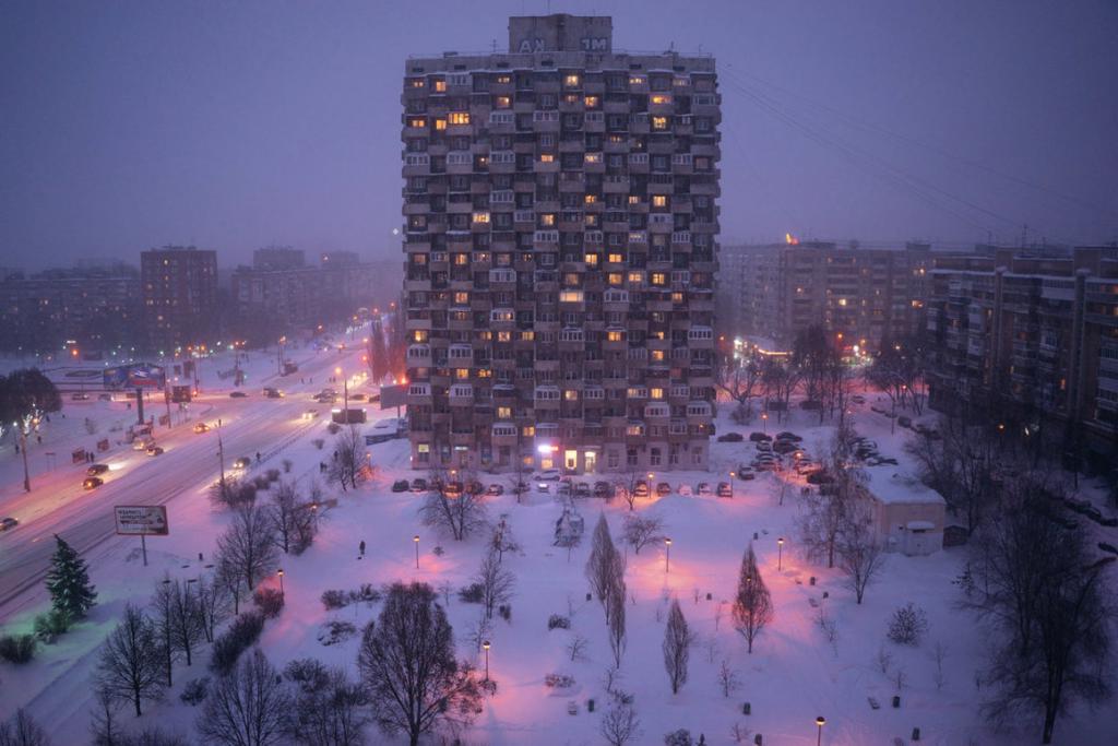 Ода советской архитектуре: фотограф показывает городские постройки в новом  романтическом свете | Фото & Дизайн | Селдон Новости