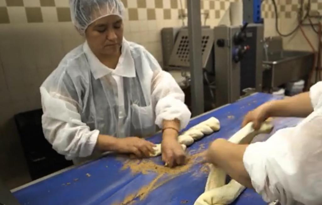 Вкусная нью-йоркская бабка: пекарня в Нью-Йорке делает знаменитую на весь мир выпечку с корицей и шоколадом