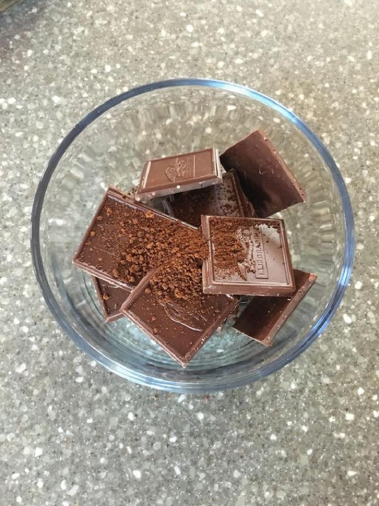 Всегда совершенствую покупной шоколад: хрустящие шоколадные конфеты с кофейными зернами