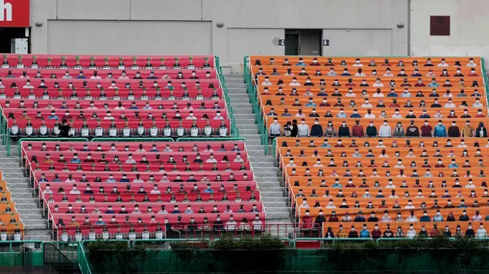 Тихая поддержка: впервые после карантина в Корее провели бейсбольный матч со зрителями, однако звуковой поддержки спортсмены от них не получили