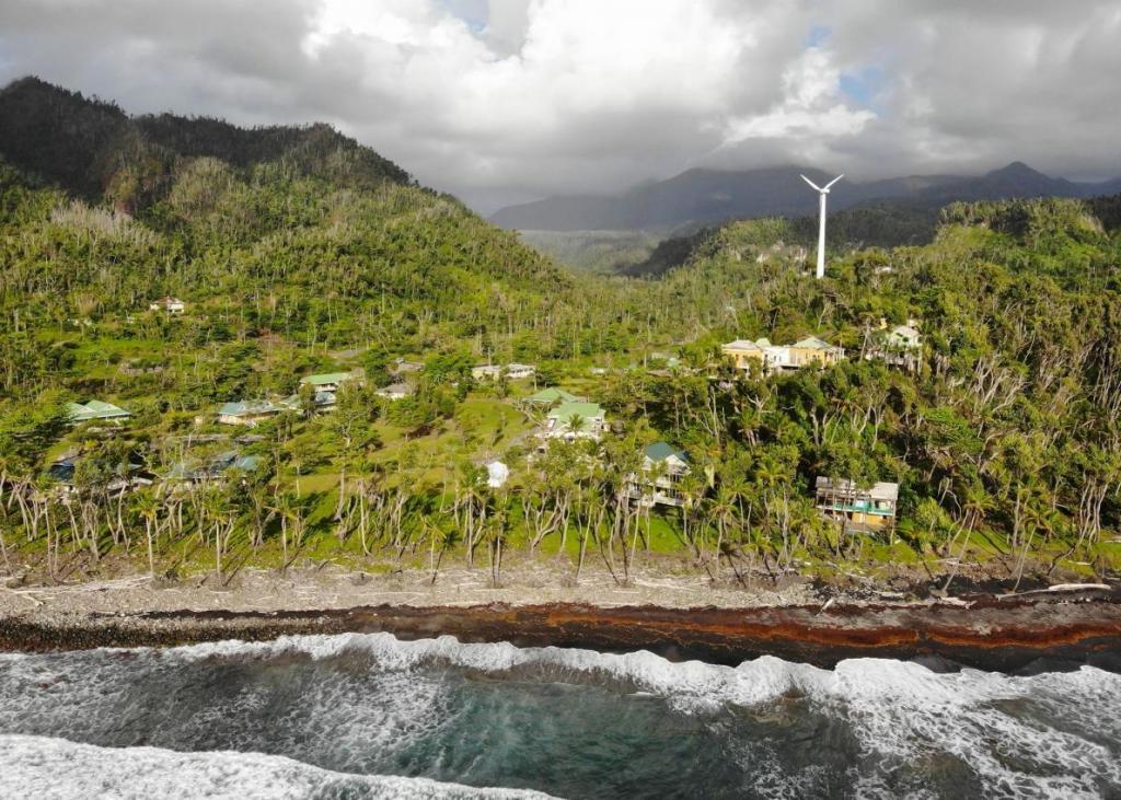 Остров Доминика готовится стать первой в мире страной, защищенной от ураганов