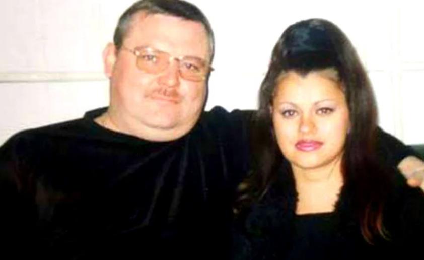 Михаил Круг погиб 18 лет назад. Как сейчас живут и выглядят его вдова и сын Саша (новые фото)