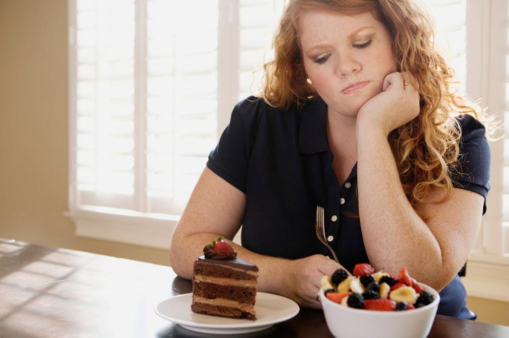 Строгая диета и подсчет калорий привели девушку к расстройству пищевого поведения