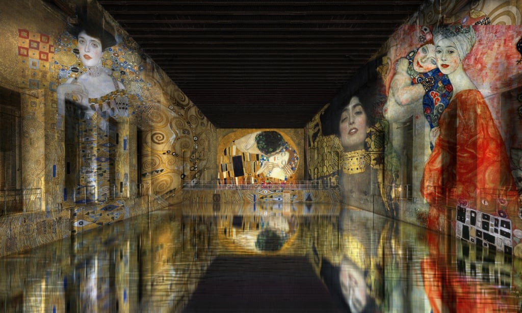 Яркие инсталляции, Густав Климт и залы длинной 100 метров: в Бордо открывается крупнейший цифровой центр на месте старой базы подводных лодок