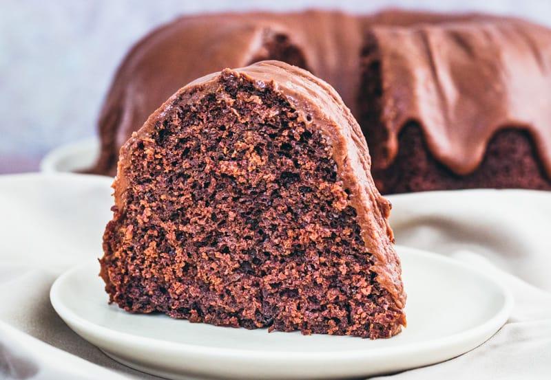 Шоколадный торт и  Пирожное дьявола    одно и то же? Разница между этими десертами