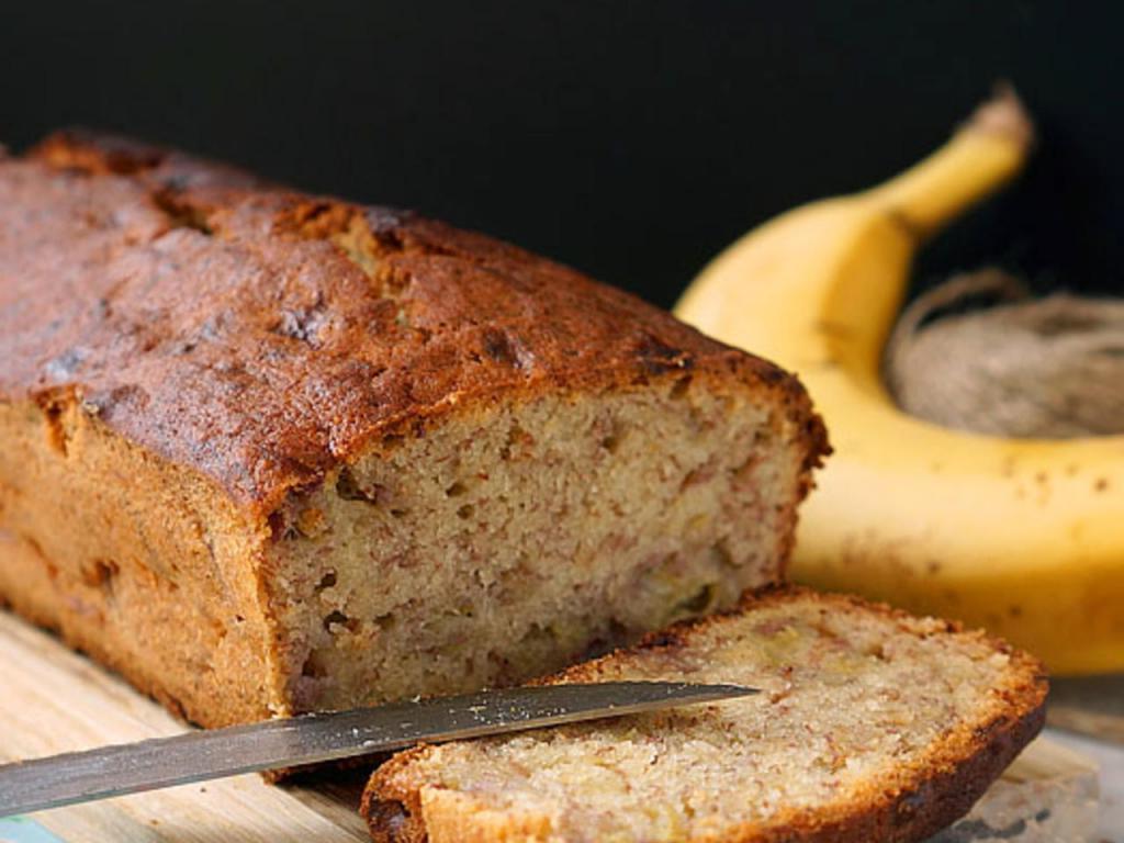 Секреты бананового хлеба: с перезрелыми плодами вкуснее и полезнее