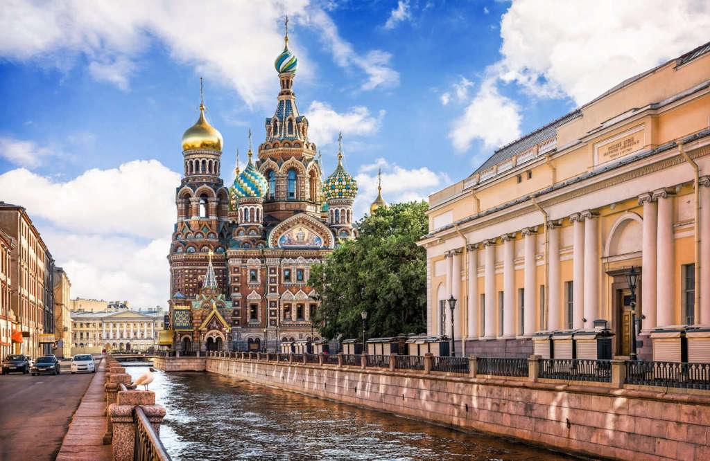 Санкт Петербург   самое популярное направление внутреннего туризма: решили посетить культурную столицу, но отелей так много, что сложно выбрать. От хостелов до люксов   10 лучших вариантов