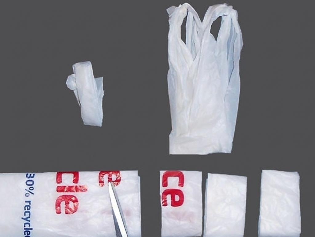 Зачем хранить множество пакетов, если можно сделать из них плетеную сумку шопер: лайфхак
