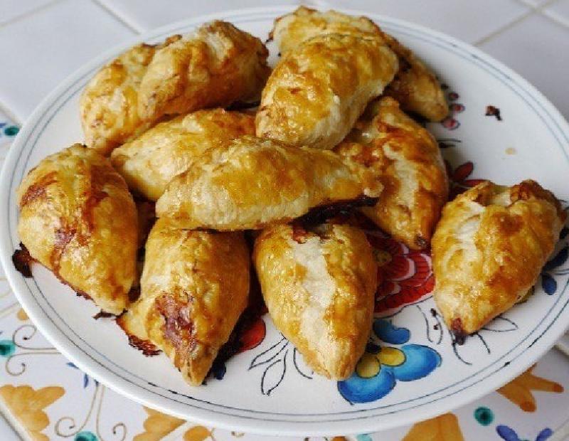 Пирожки с мясом и горчицей от Юлии Высоцкой: хрустящие и очень вкусные