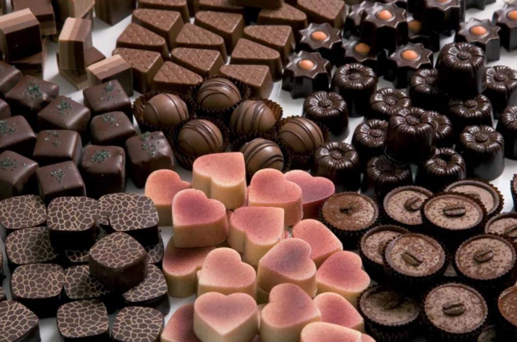 Не только сладостью, но и магической силой могут наделять конфеты, как считали наши предки: 18 октября принято поздравлять сладкоежек со Всемирным днем конфет