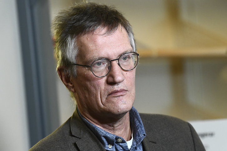 Вторая волна в Швеции: главный эпидемиолог Андерс Тегнелл допустил введение ограничений и закрытие школ в стране