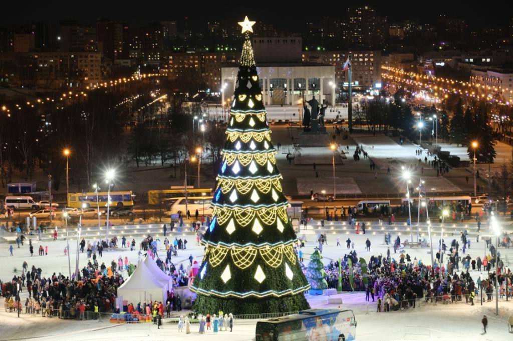 Петербург, Казань и Котлас: в какие города россияне собираются поехать на поезде на новогодние праздники