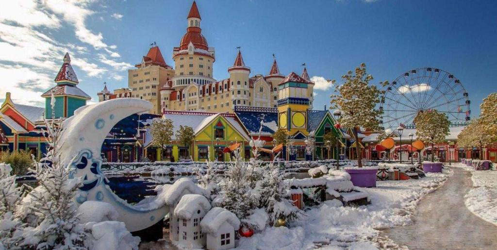 Отечественные курорты в топе: названы самые популярные у россиян туристические направления на Новый год