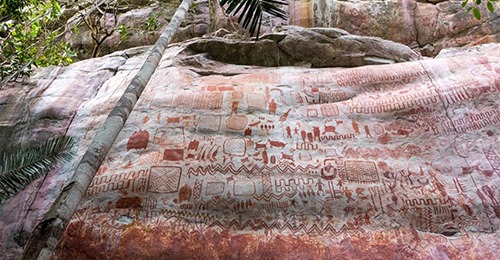 Археологи нашли в джунглях Амазонки «Сикстинскую капеллу» возрастом 12500 лет 