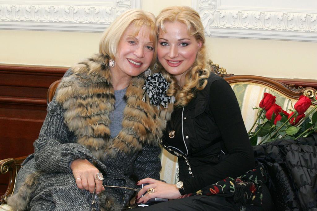 Встречи не будет: мать отказалась принять вернувшуюся домой Марию Максакову
