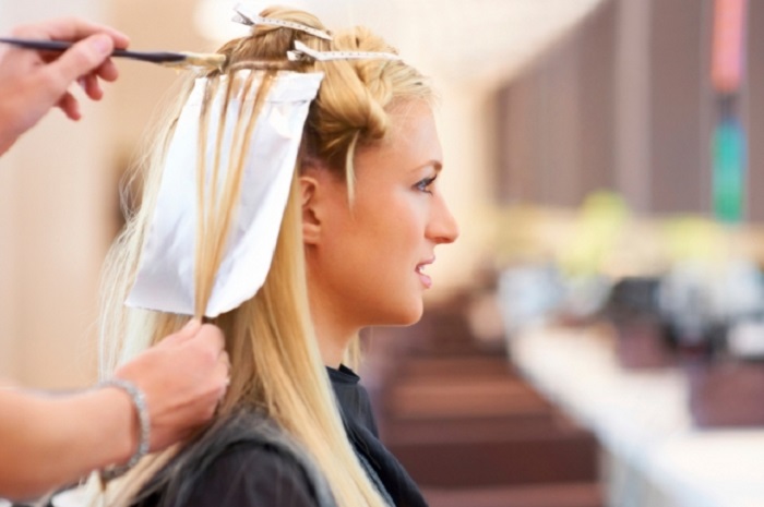 Техника окрашивания и не только: от чего зависит частота окрашивания волос