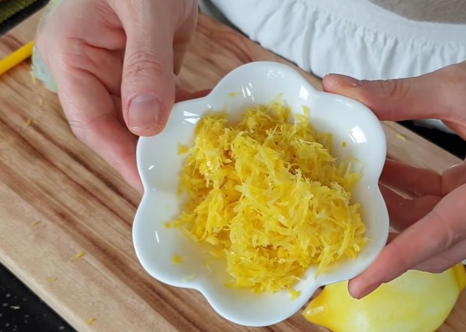 Кисло сладкий ароматный лимонный тортик с кремовой текстурой: вкуснотища