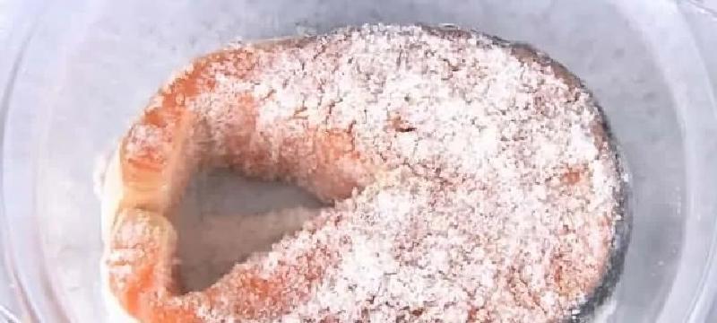 Слабосоленая семга к праздничному столу: рецепт приготовления своими руками