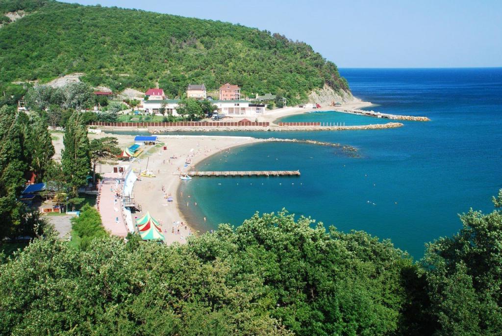 Спрос на курорты Кубани вырос на 15 %: топ лучших пляжей черноморского побережья для комфортного отдыха