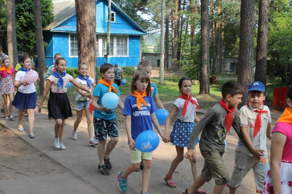 Поощрение детского отдыха: на покупку путевок в детские лагеря планируют ввести кешбэк