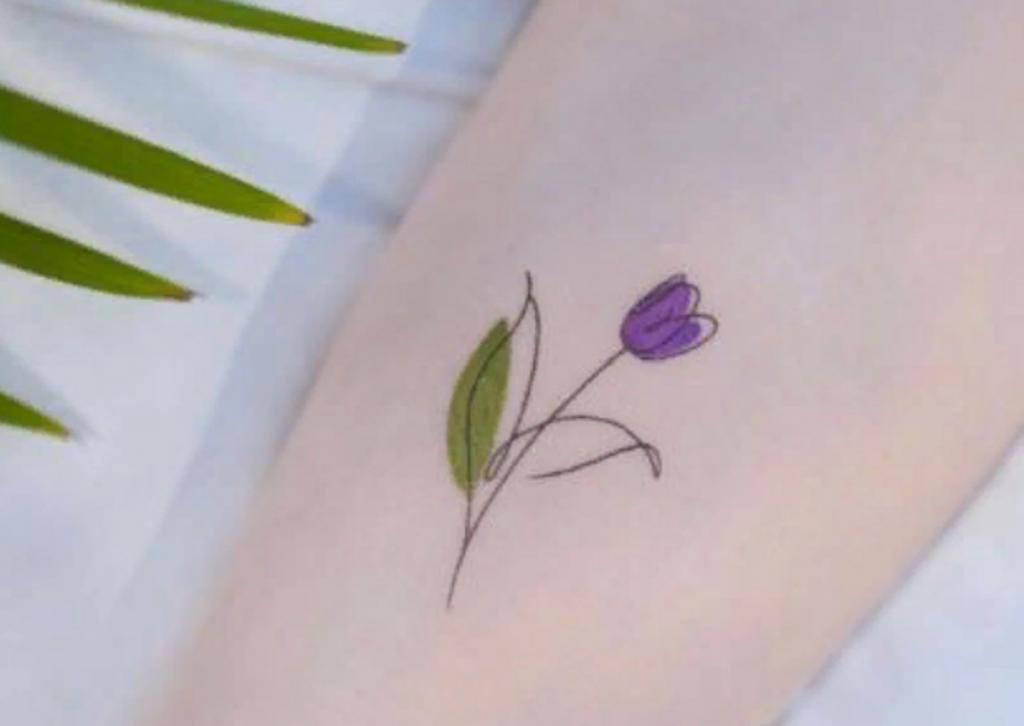 9 цветочных орнаментов для девушек, которые хотят миниатюрное тату
