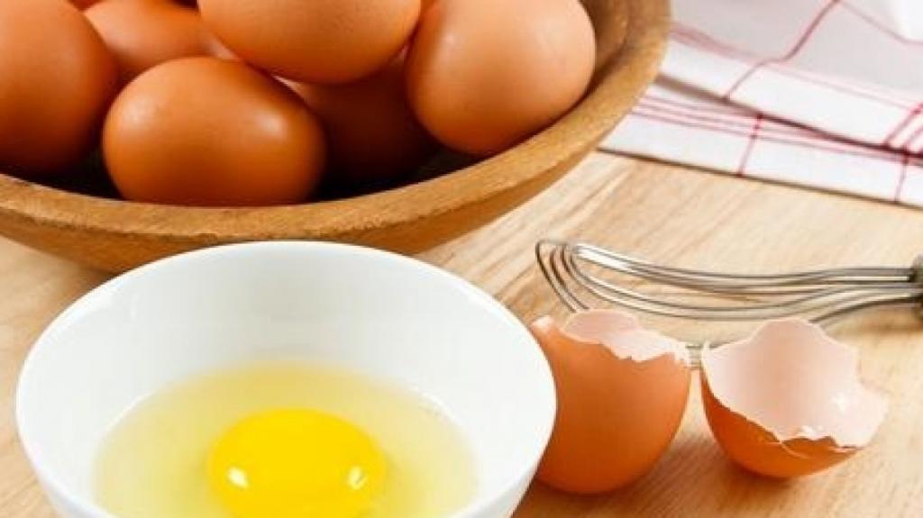  Хороший компонент пищи : диетолог опроверг популярный миф о вреде яиц