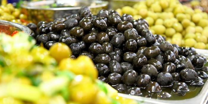 Черные оливки: польза или вред?