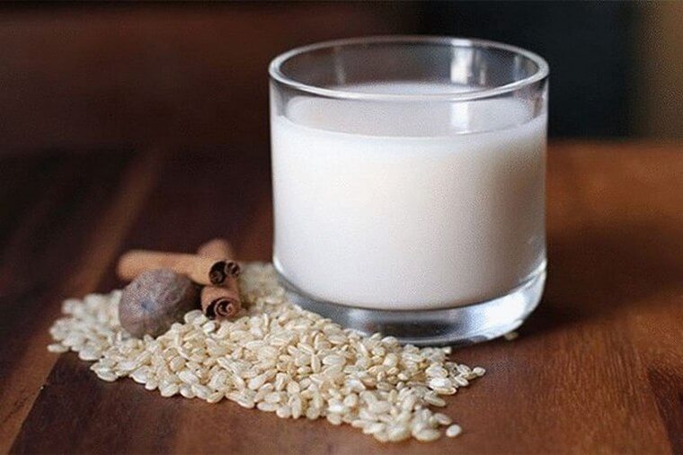 Рецепты для детей: полезное молоко из кунжута