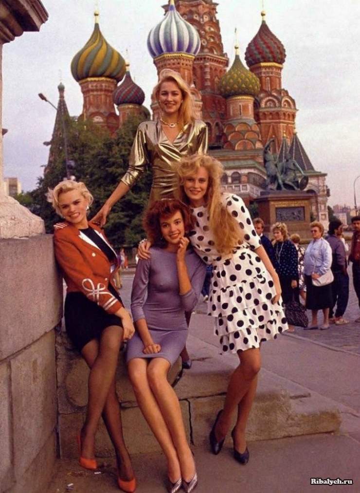 Знаковые фото периода распада СССР