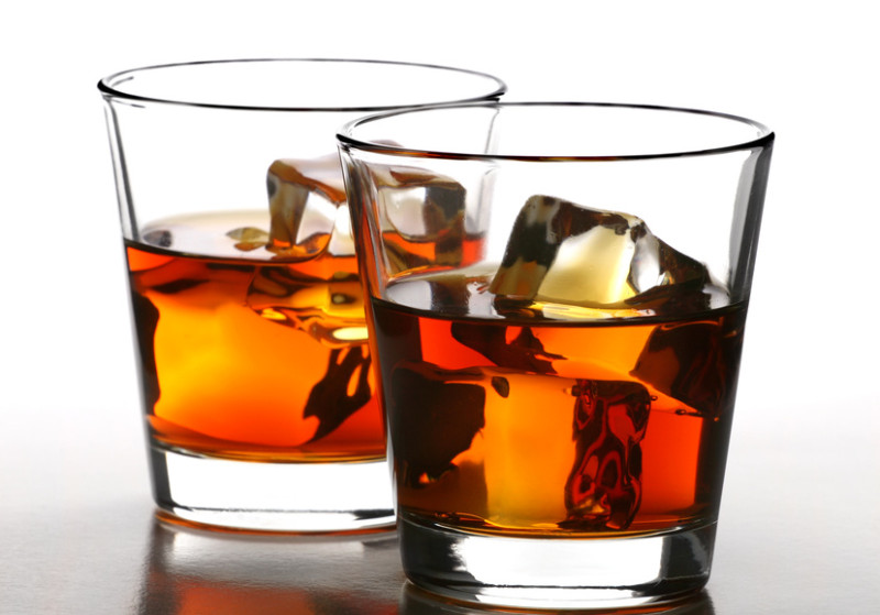 Психологи раскрыли главный парадокс пьяного человека