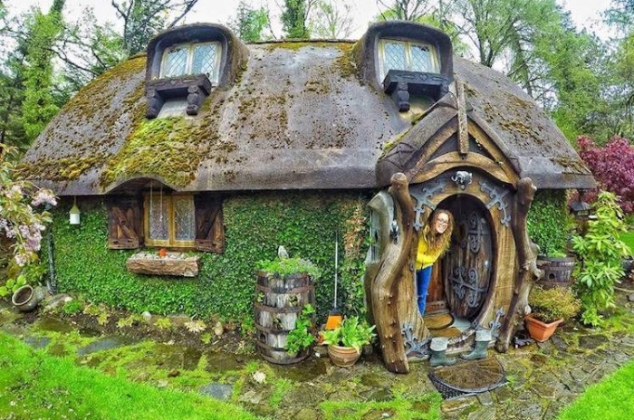 Восхитительный сказочный домик, который внутри также красив, как и снаружи